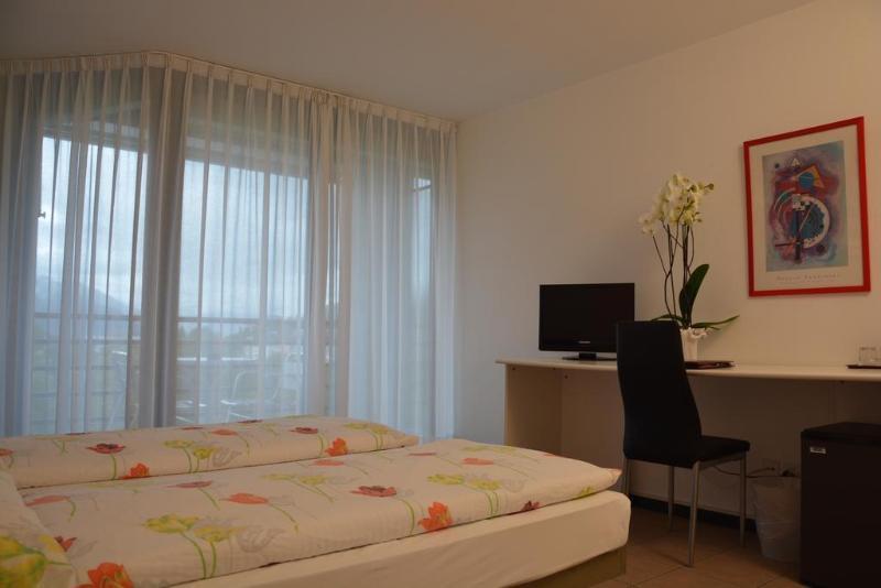 Hotel Nessi โลการ์โน ภายนอก รูปภาพ