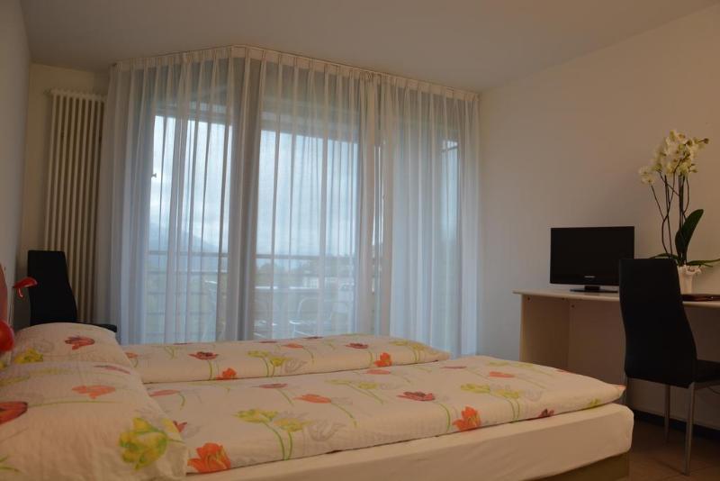Hotel Nessi โลการ์โน ภายนอก รูปภาพ