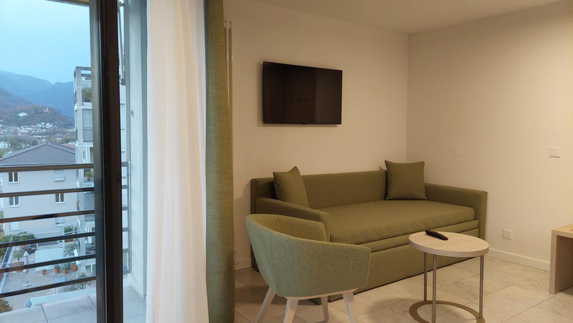 Hotel Nessi โลการ์โน ภายนอก รูปภาพ