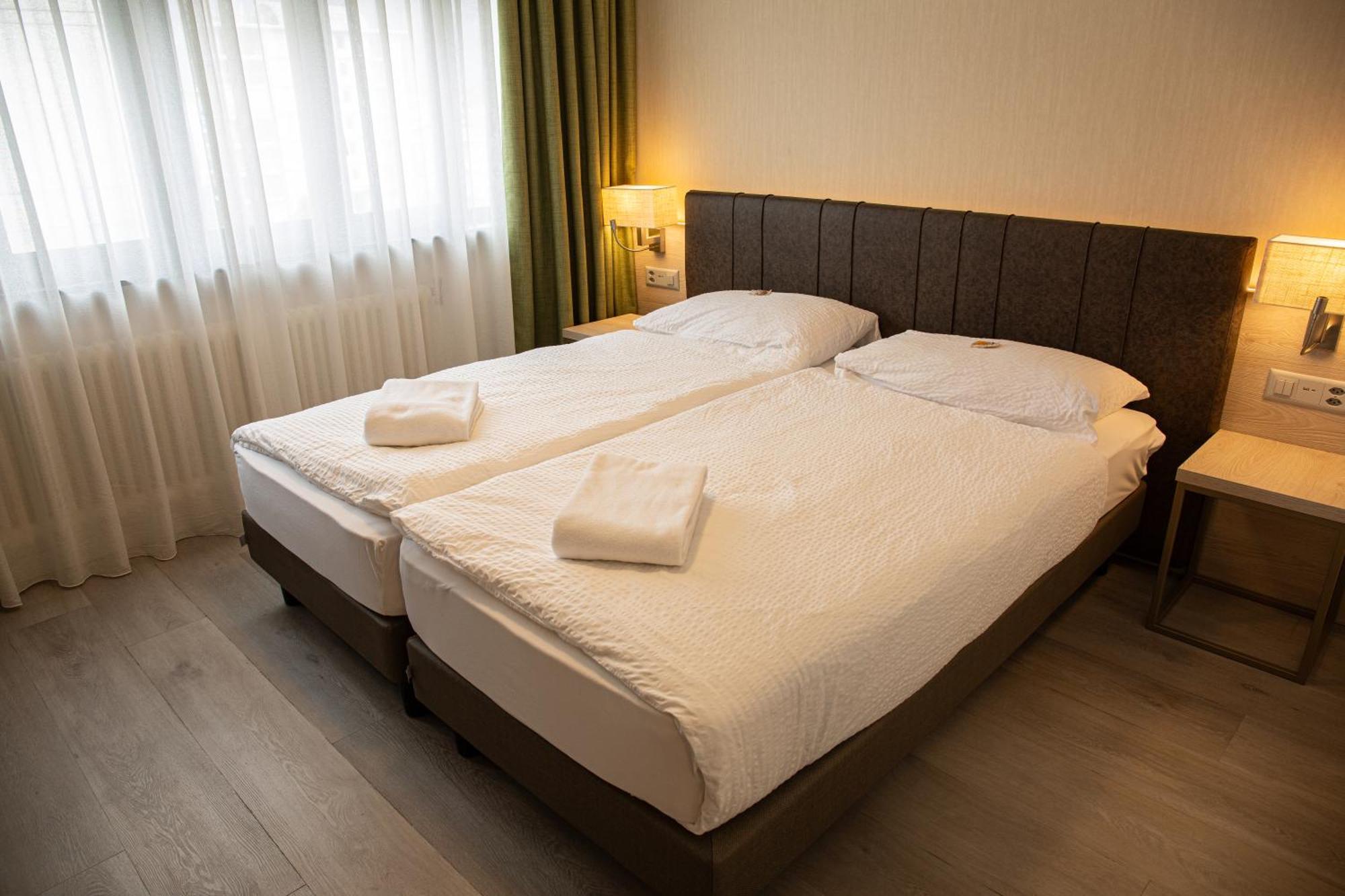 Hotel Nessi โลการ์โน ภายนอก รูปภาพ