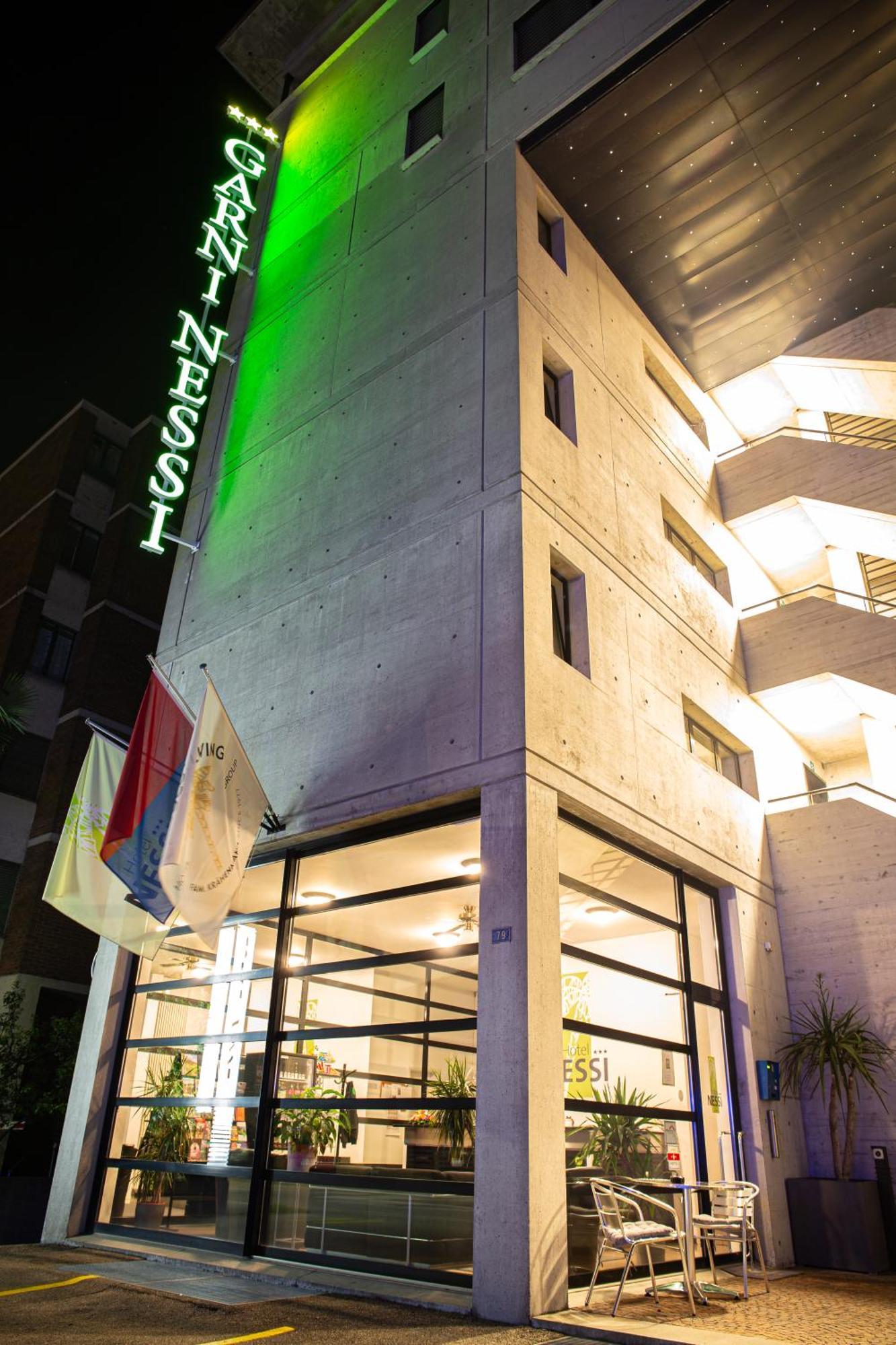 Hotel Nessi โลการ์โน ภายนอก รูปภาพ