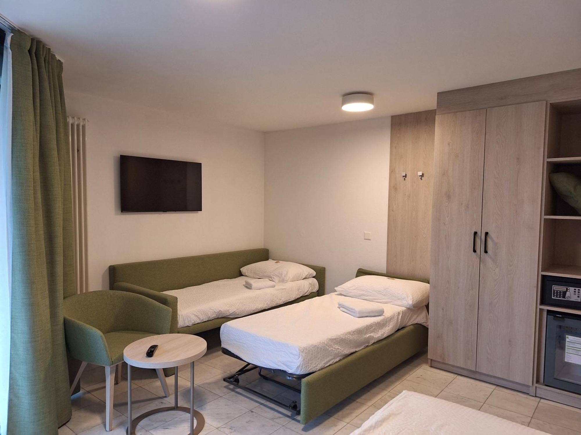 Hotel Nessi โลการ์โน ภายนอก รูปภาพ