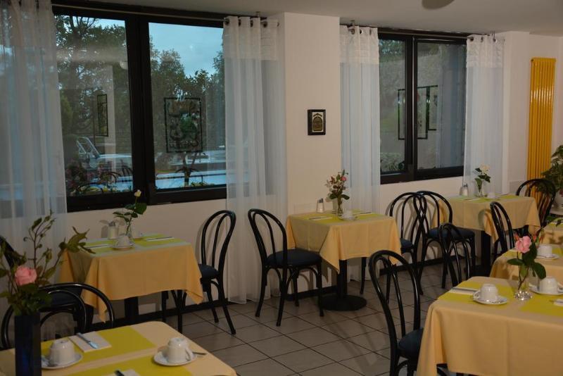 Hotel Nessi โลการ์โน ภายนอก รูปภาพ