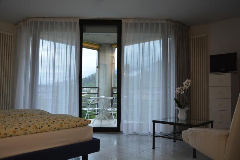 Hotel Nessi โลการ์โน ภายนอก รูปภาพ